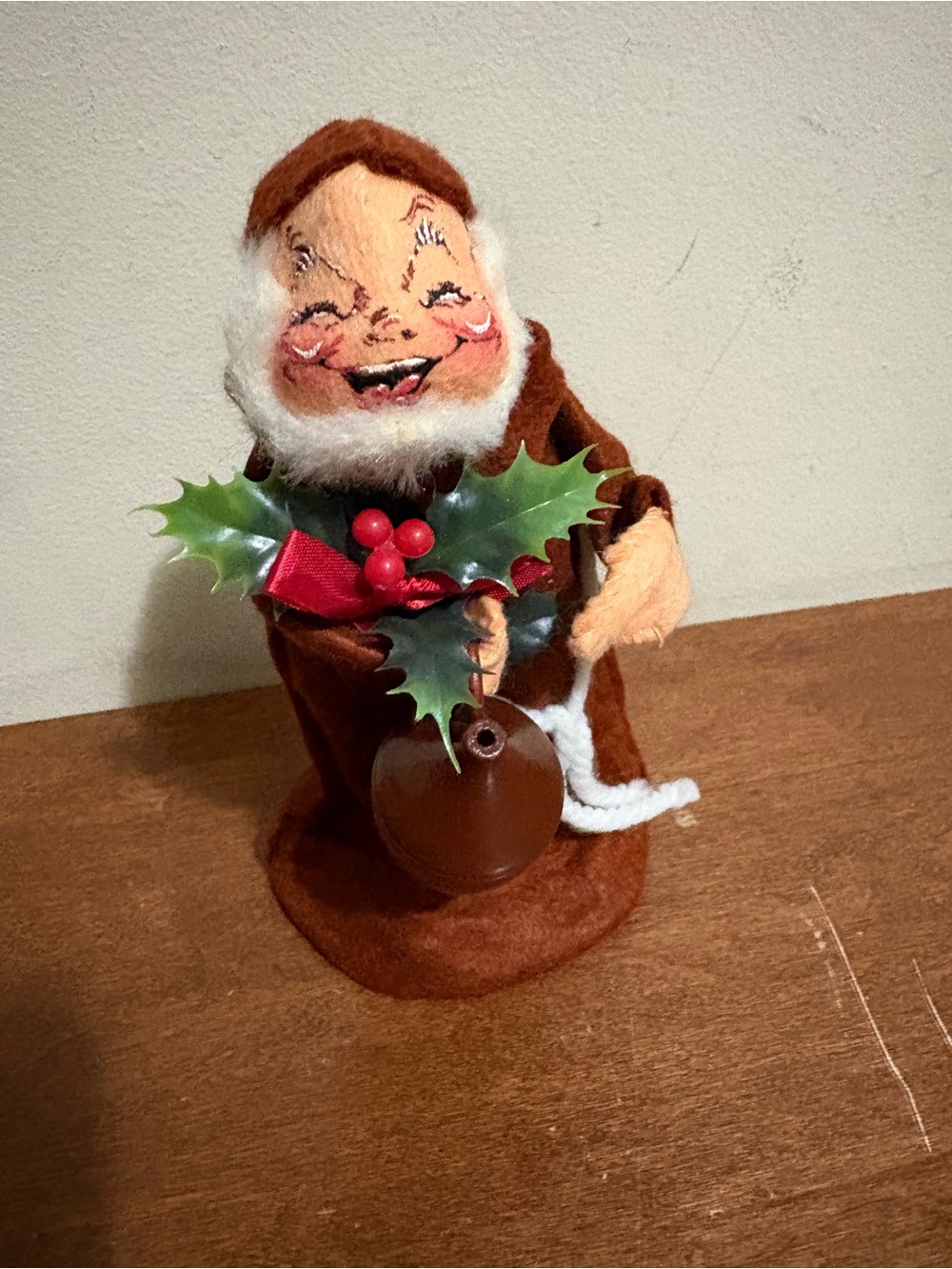 Annalee Dolls 1964 Christmas Elf Plush Felt Fabric Figurine Holding Holly